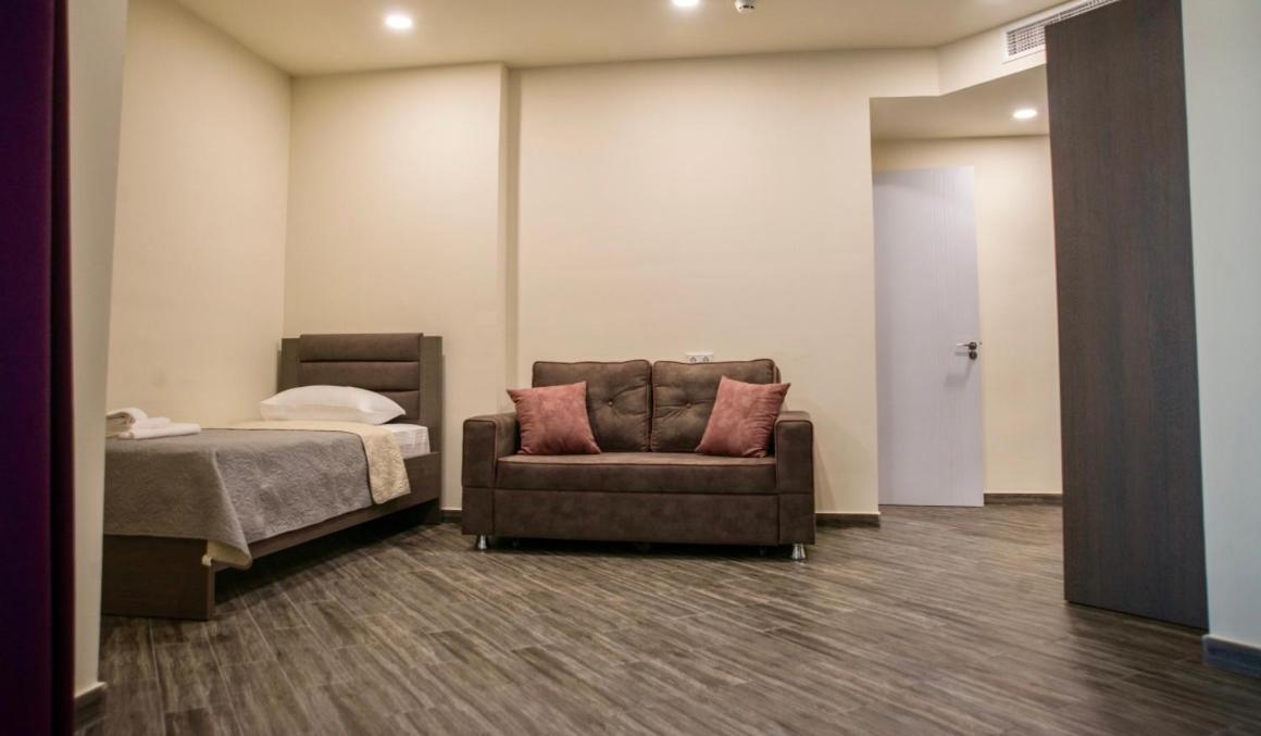 Hotel Scala シェックブティリ エクステリア 写真
